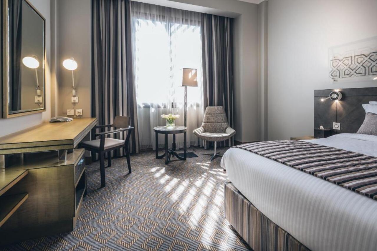 Ayla Bawadi Hotel Al Ain Bagian luar foto